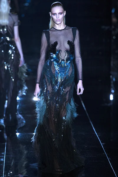 Look 50